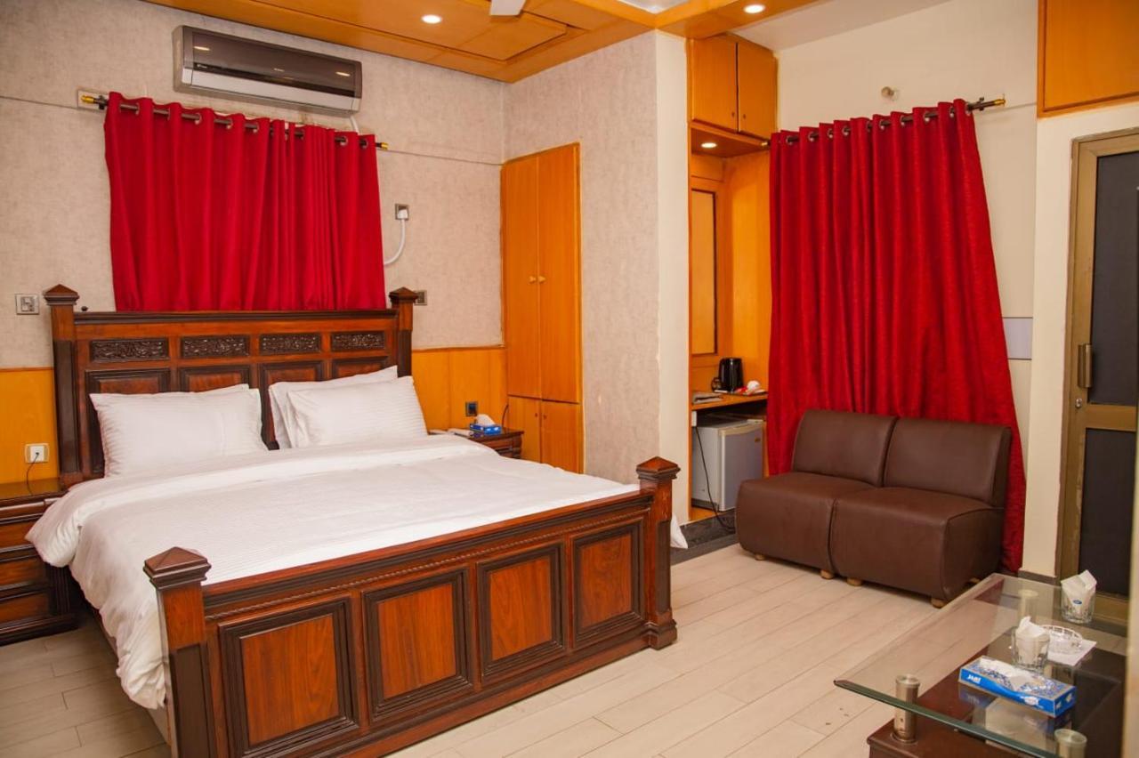 Elet Business Hotel Karachi Ngoại thất bức ảnh