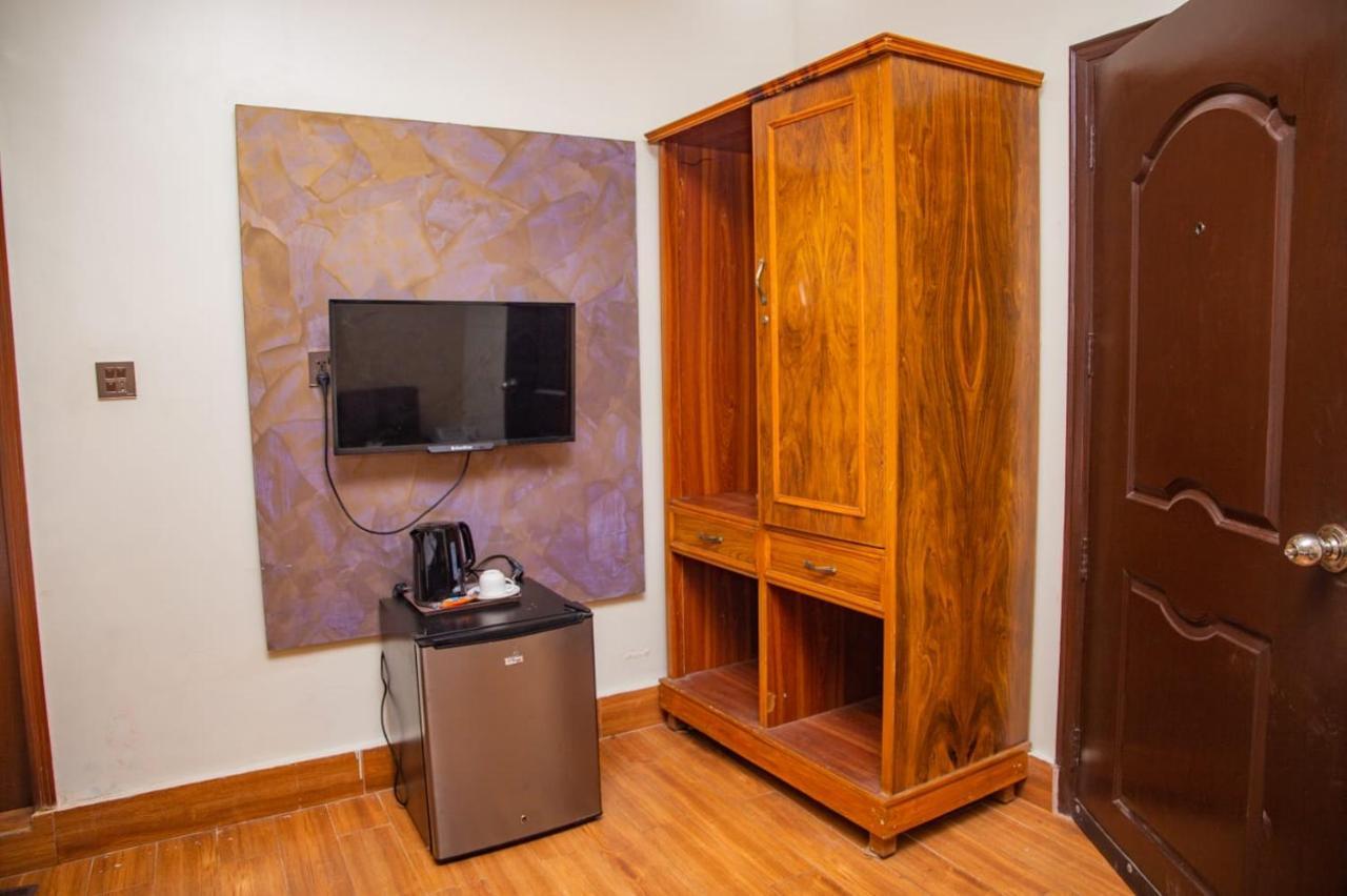 Elet Business Hotel Karachi Ngoại thất bức ảnh