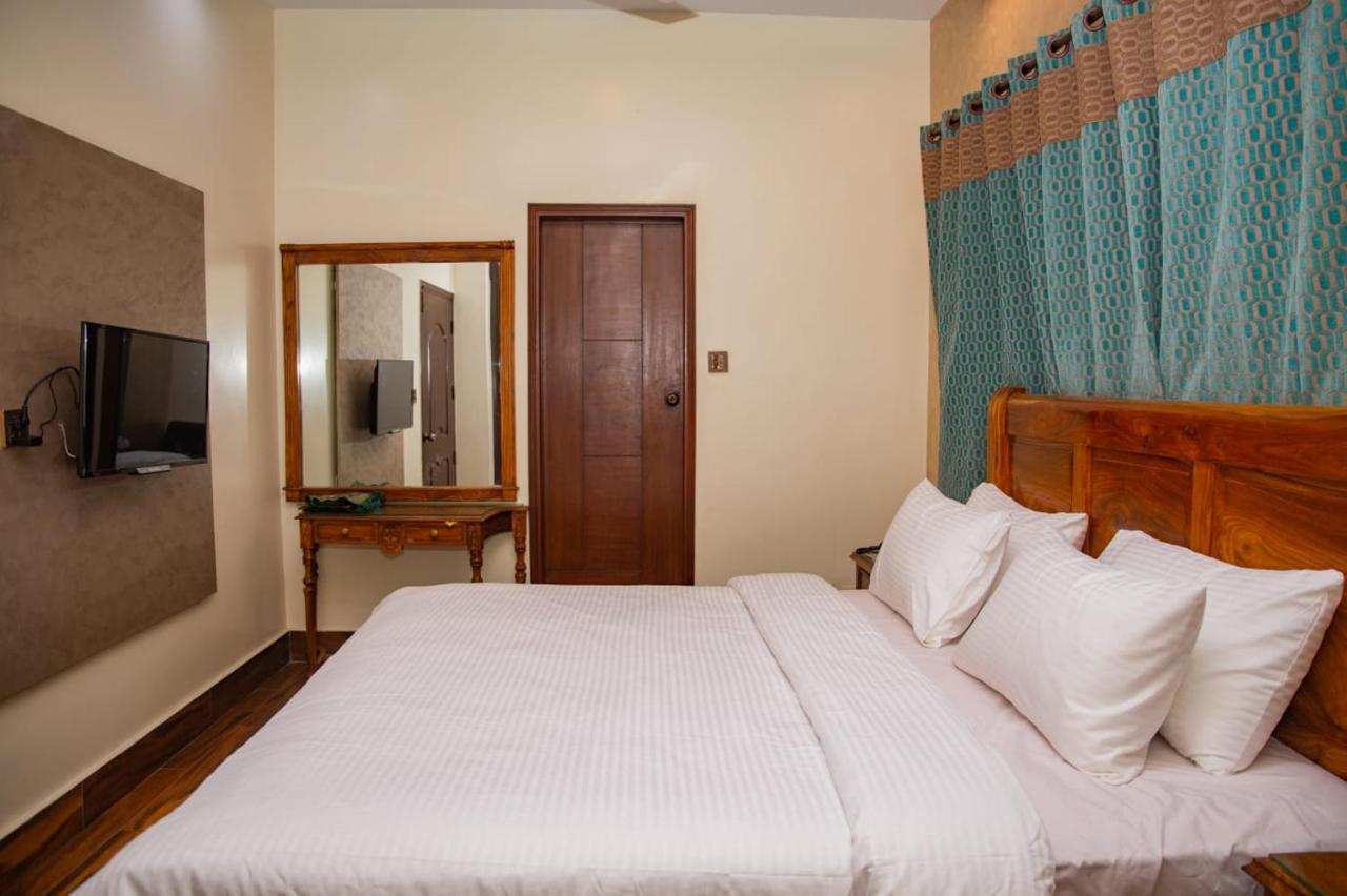 Elet Business Hotel Karachi Ngoại thất bức ảnh