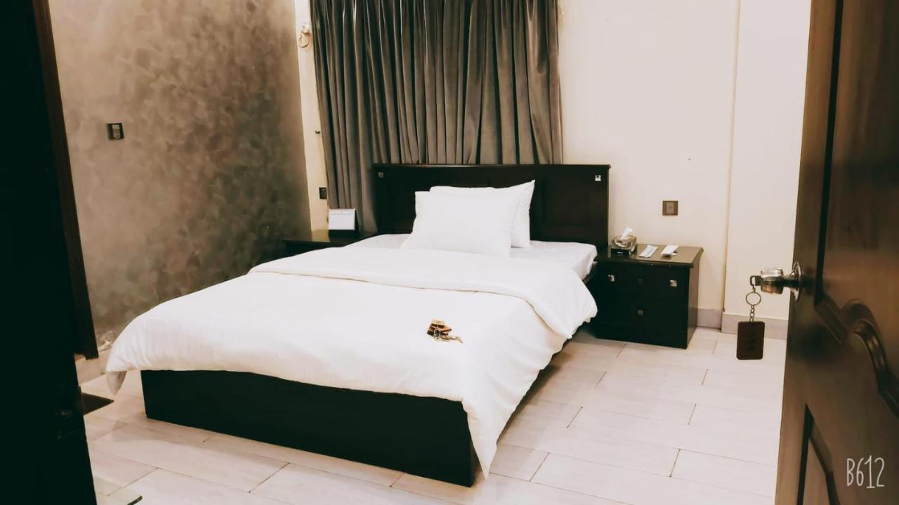 Elet Business Hotel Karachi Ngoại thất bức ảnh