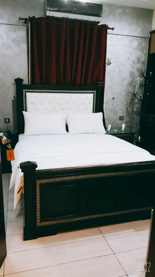 Elet Business Hotel Karachi Ngoại thất bức ảnh