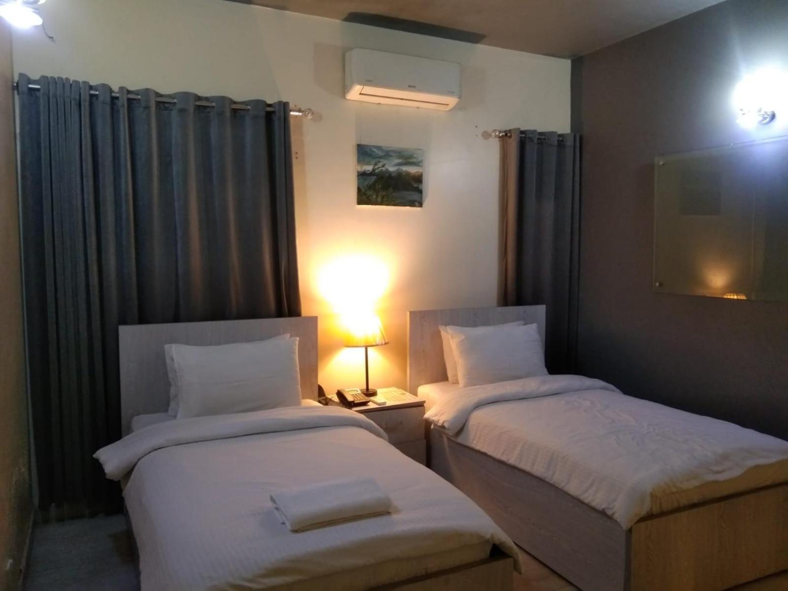 Elet Business Hotel Karachi Ngoại thất bức ảnh